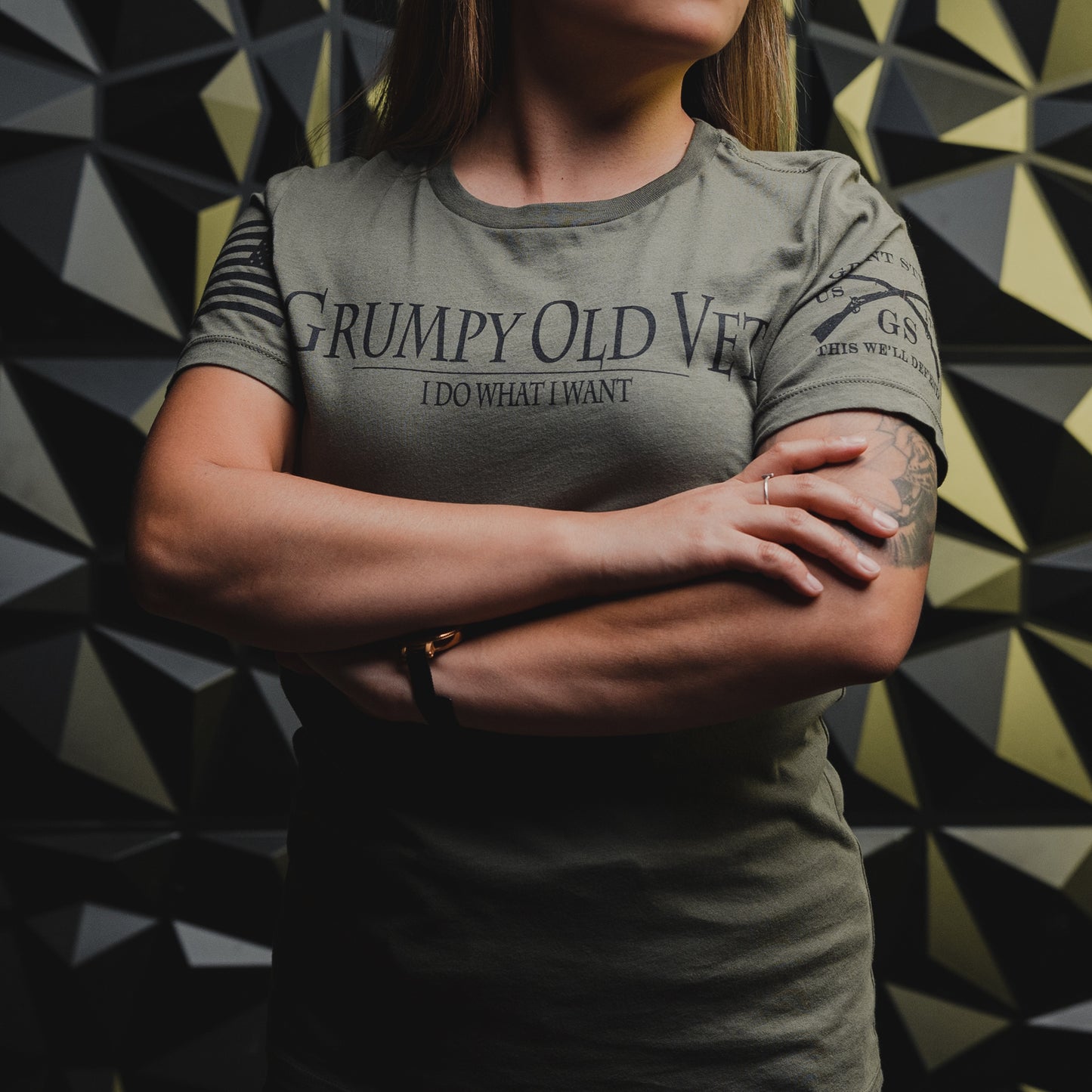 Women's Grumpy Old Vet Relaxed Fit T-Shirt - Military Green
