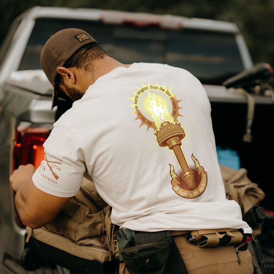 Light In The Darkness T-Shirt - Sand – Grunt Style