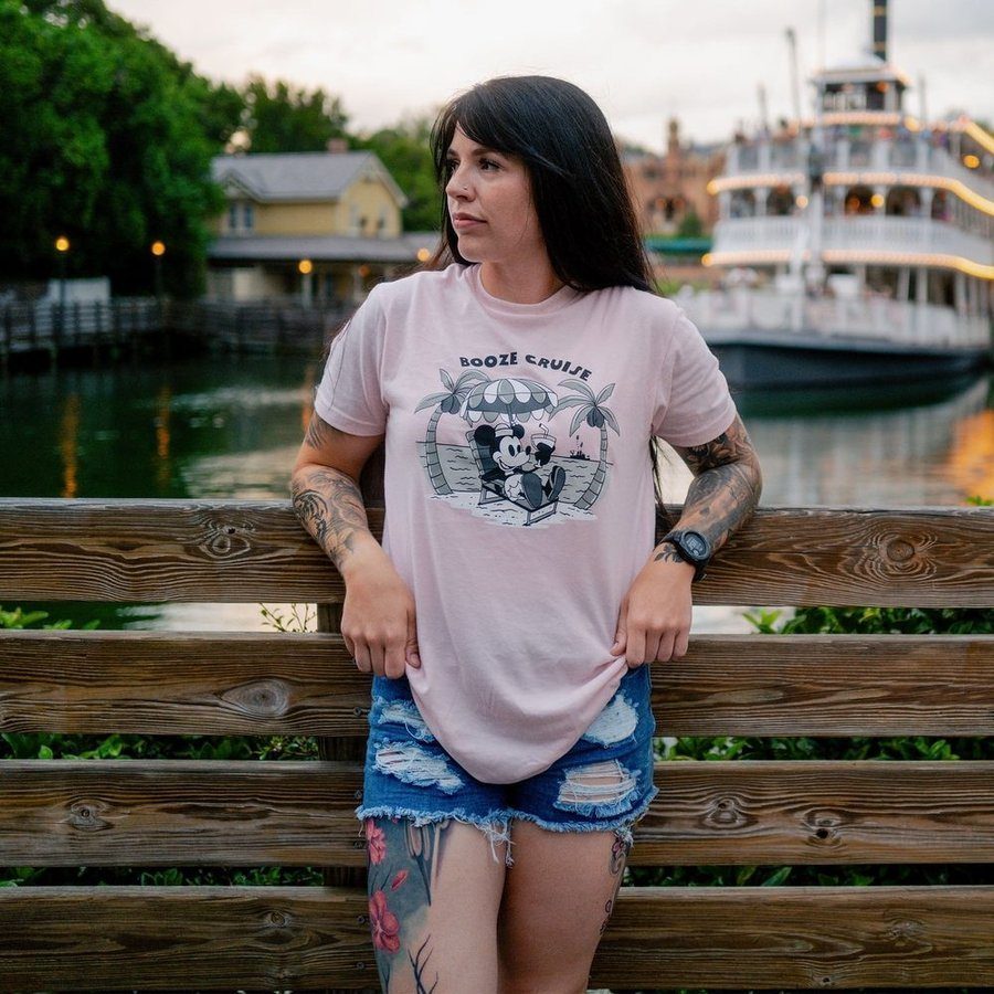 Grunt Style Women's Booze Cruise Boyfriend Fit T-Shirt - Light Pink