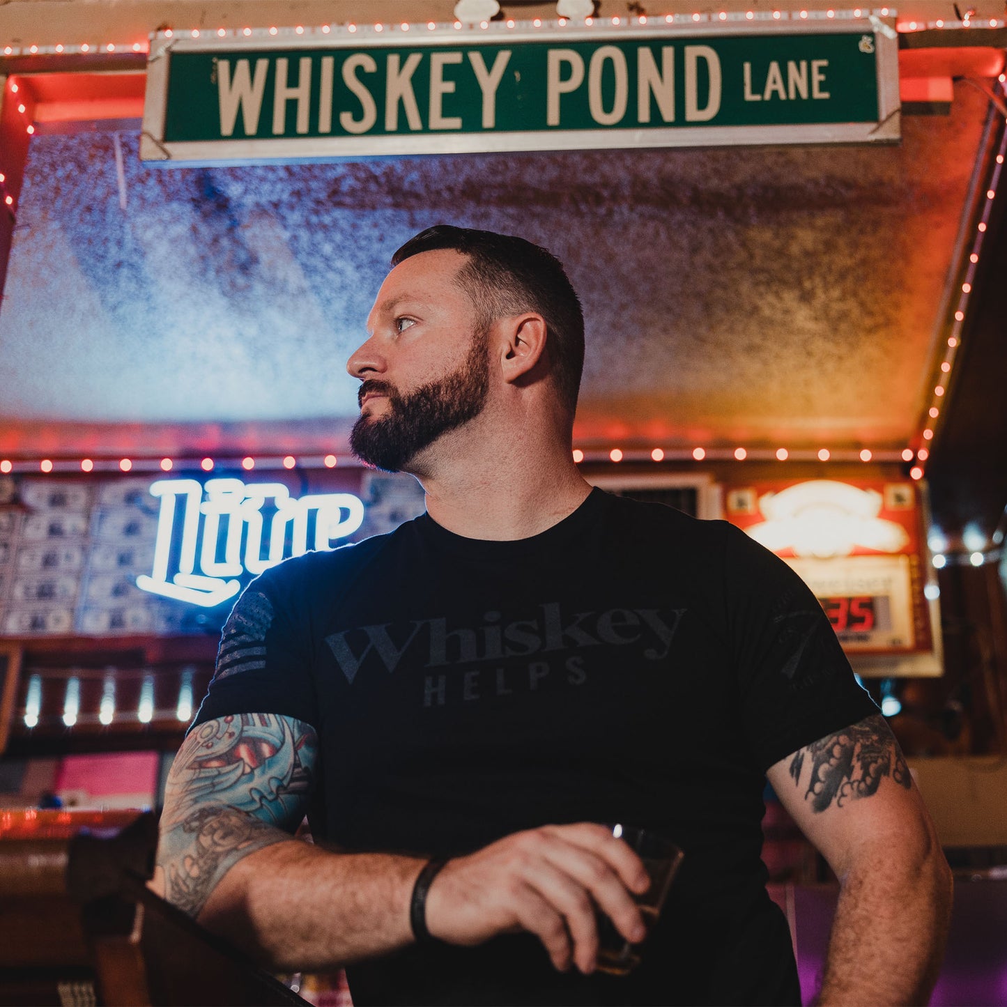 Drinking T-Shirt - Whiskey Helps 