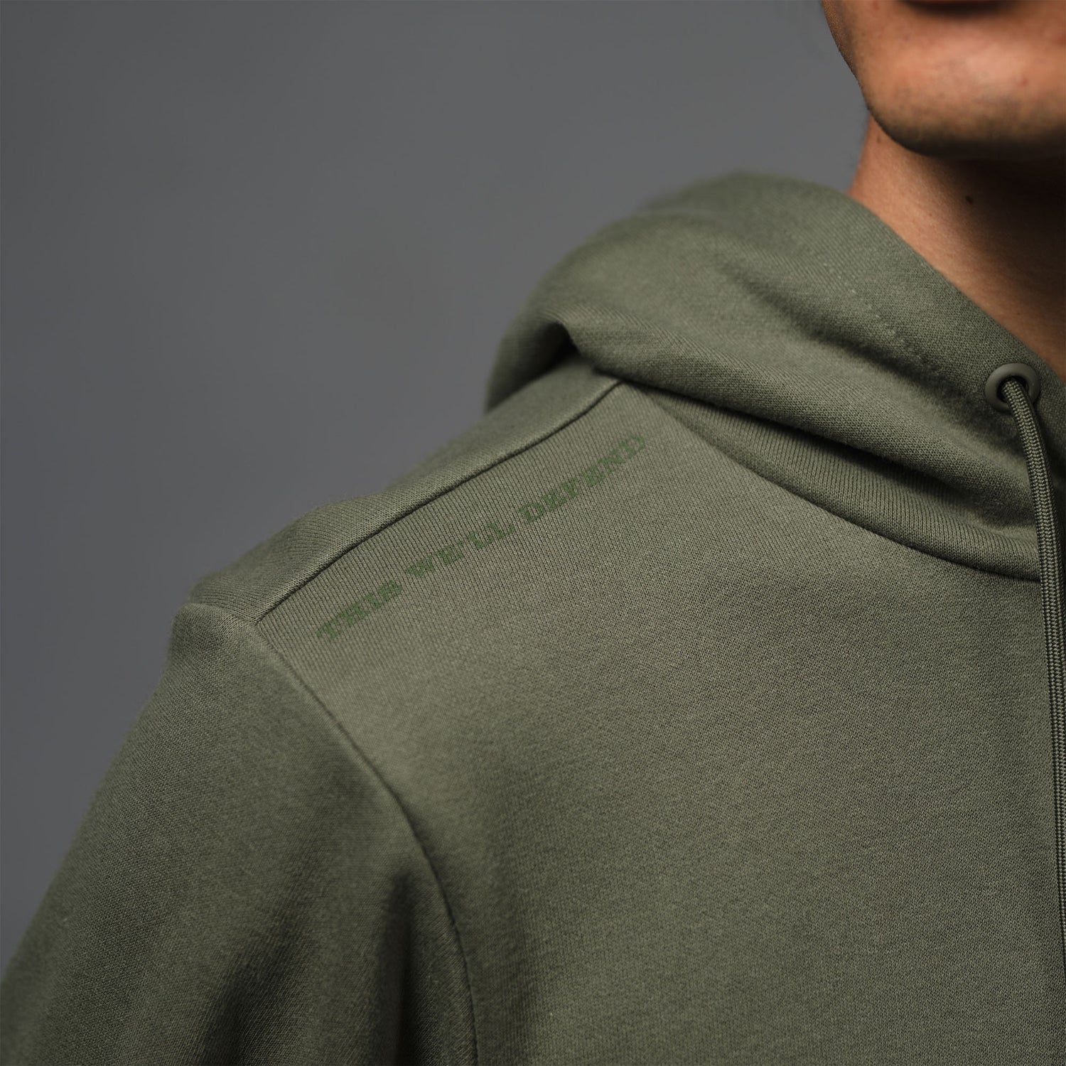 Men's High-Performance Military Green Hooded Sweatshirt