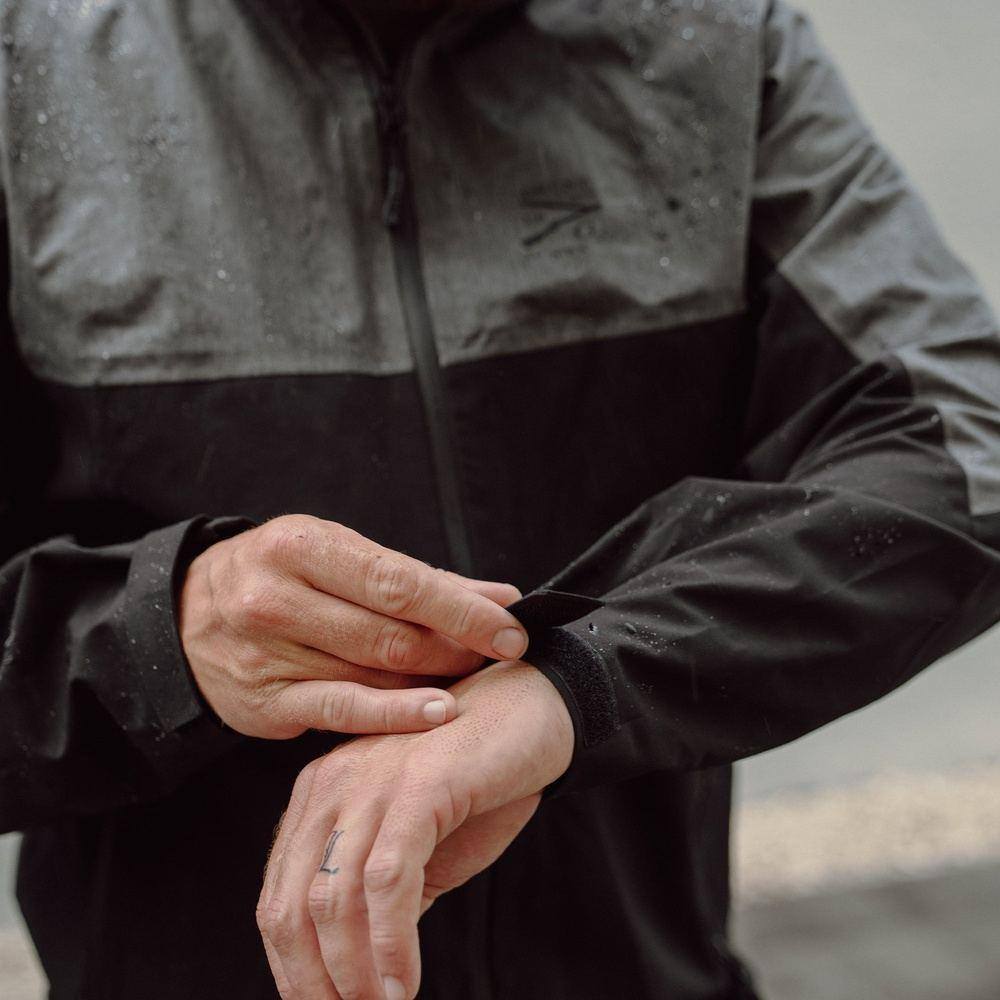 BRIEFING WIND & RAIN BLOUSON（GRAY／M） Rain Coats | Waterproof Rain Jacket – Grunt Style, LLC