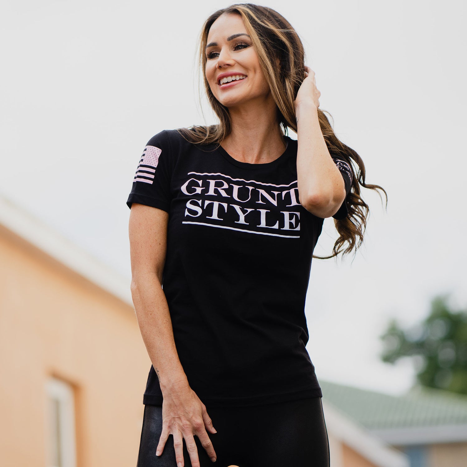 Women's Ombre Tee Stacked Logo | Grunt Style 